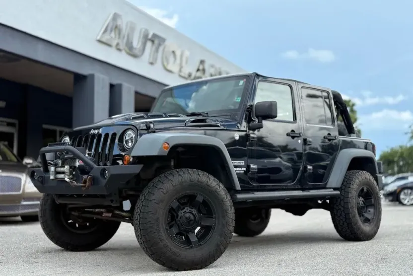 2011 Jeep Wrangler Unlimited Sport photo 1