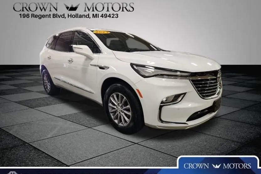 2023 Buick Enclave Essence photo 1