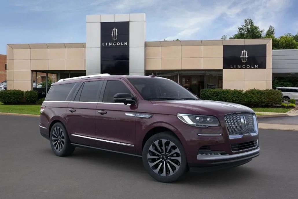 2024 Lincoln Navigator L Reserve photo 1