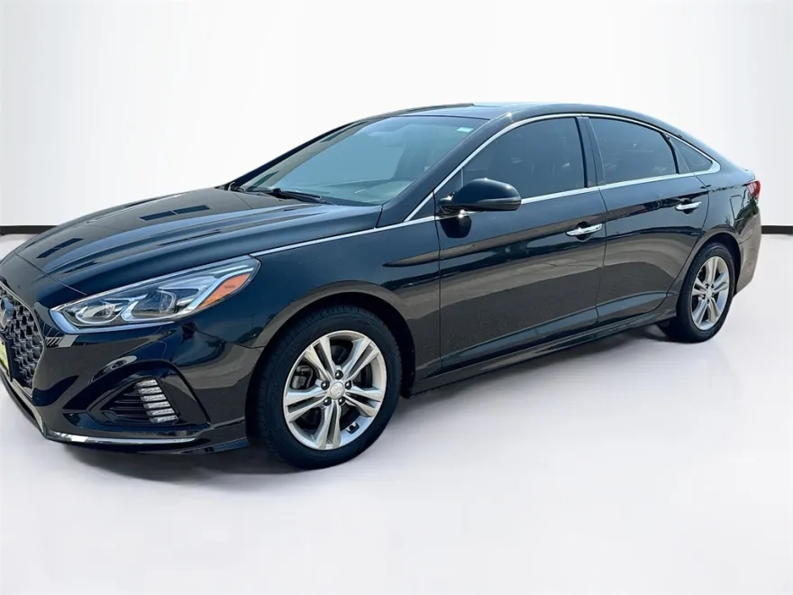 2019 Hyundai Sonata Limited photo 1