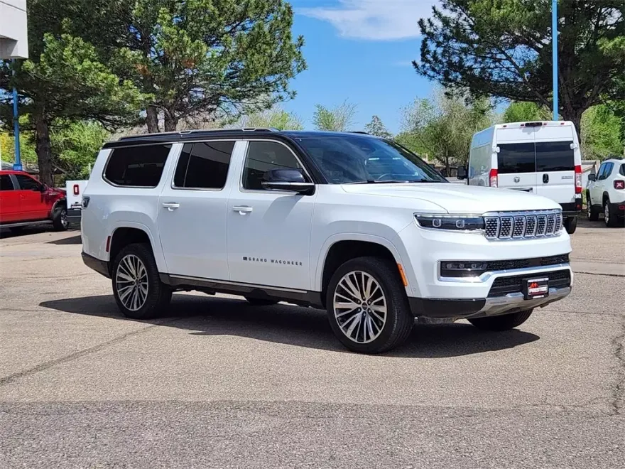 2024 Jeep Grand Wagoneer L III photo 1