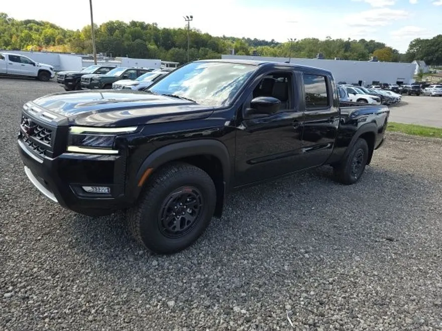 2025 Nissan Frontier PRO-4X photo 1