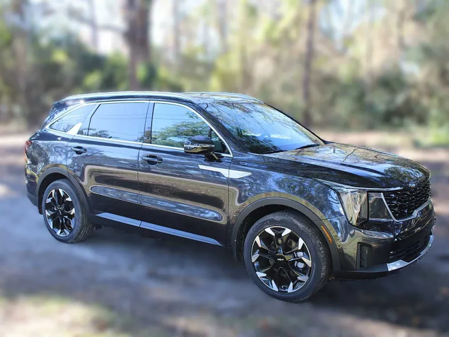 2025 Kia Sorento EX photo 1