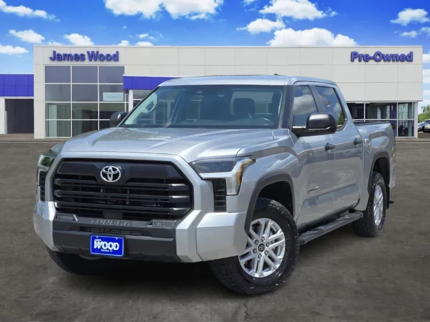 2024 Toyota Tundra SR5 CrewMax photo 1