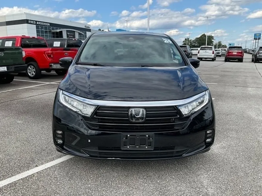 2024 Honda Odyssey Touring photo 1