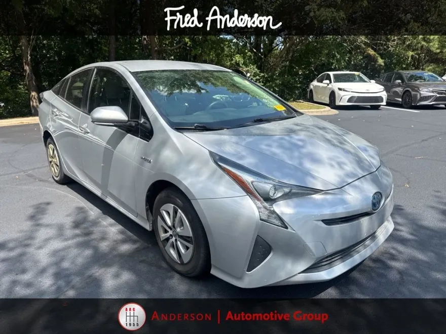 2018 Toyota Prius Two Eco photo 1