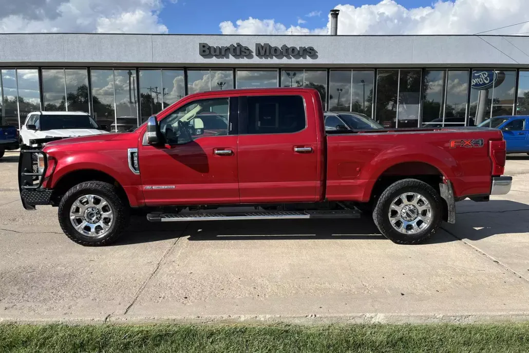 2021 Ford F-250 Lariat photo 1