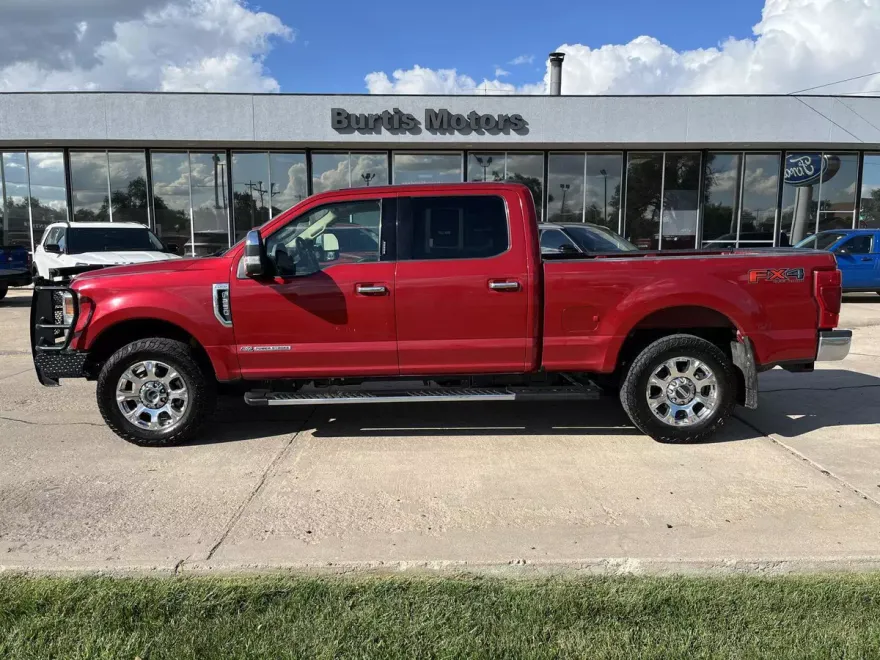 2021 Ford F-250 Lariat photo 1