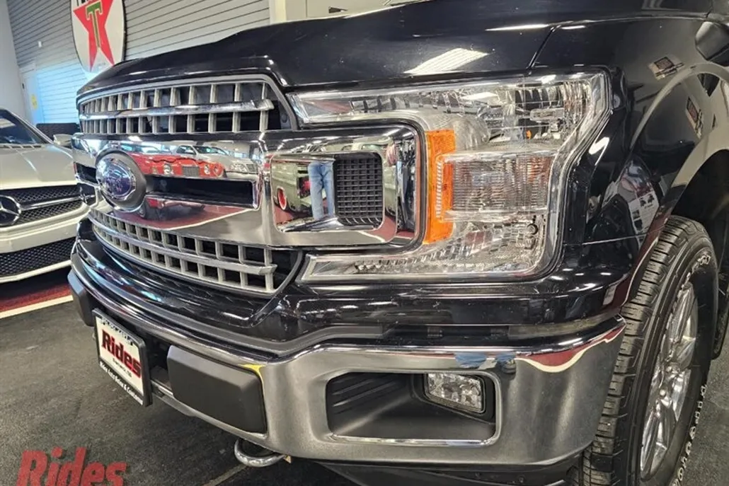 2019 Ford F-150 XLT photo 1