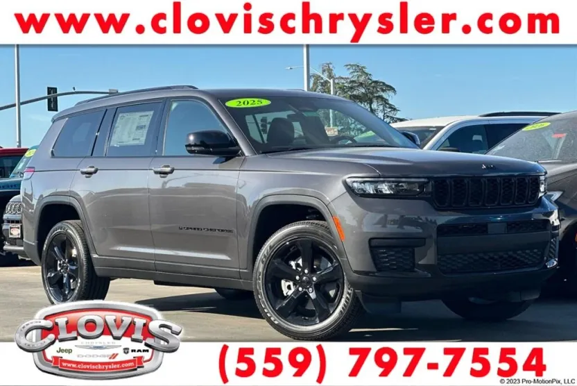 2025 Jeep Grand Cherokee Altitude photo 1