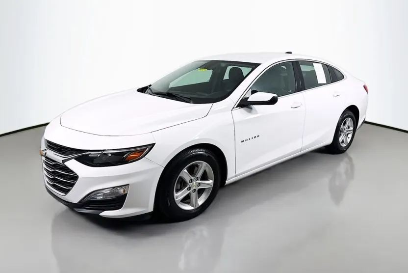 2024 Chevrolet Malibu LS photo 1