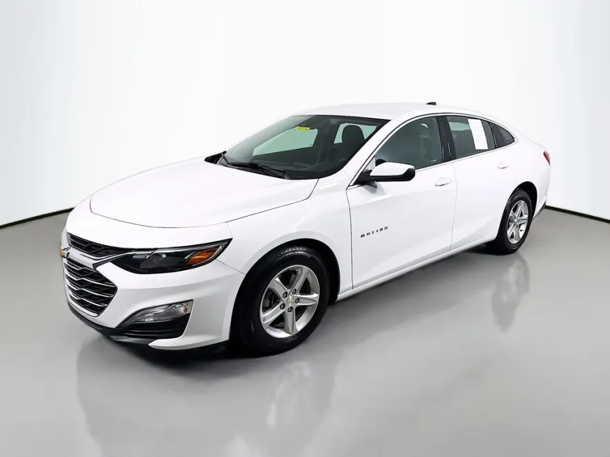 2024 Chevrolet Malibu LS photo 1
