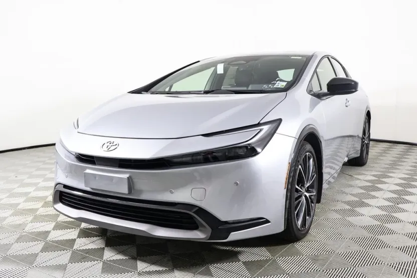 2026 Toyota Prius XLE photo 1
