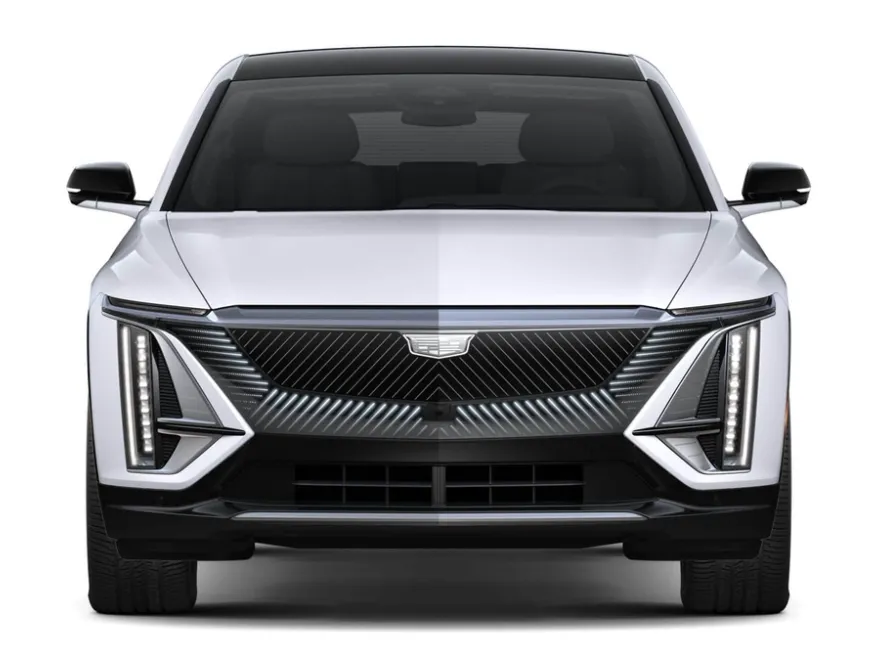 2026 Cadillac Lyriq Luxury photo 2