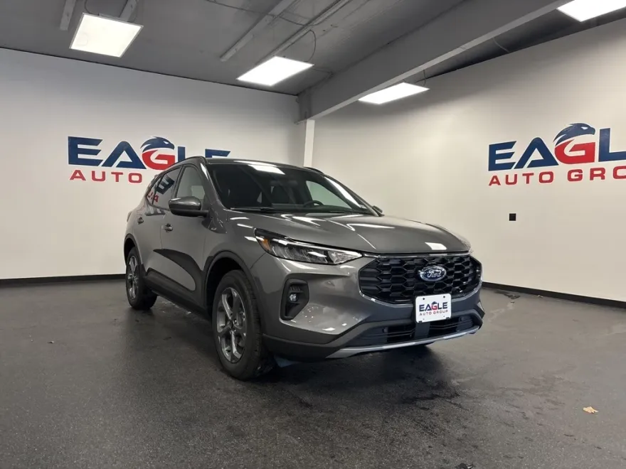 2026 Ford Escape Hybrid ST-Line Select photo 1