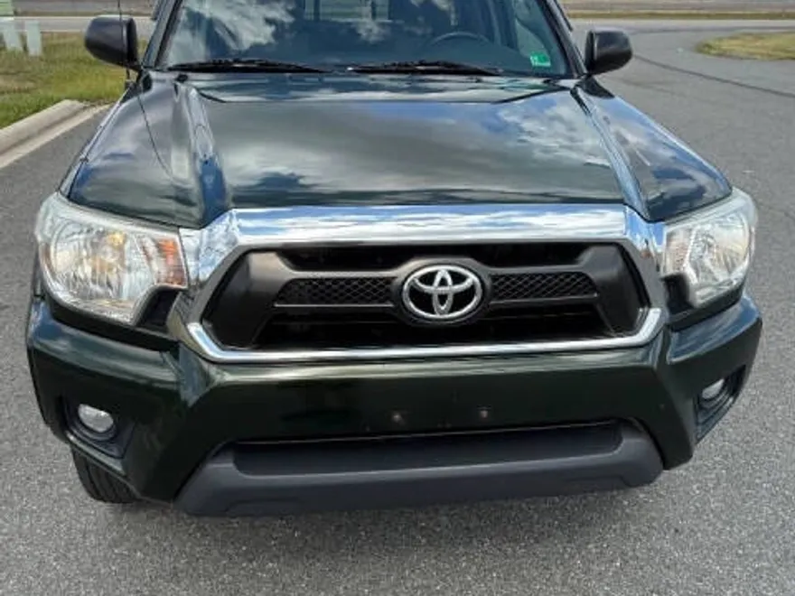 2013 Toyota Tacoma Base V6 photo 1