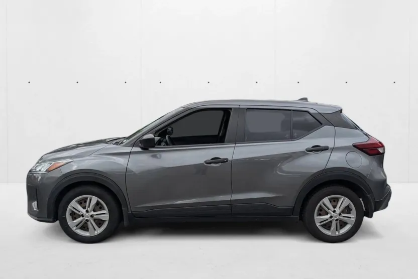 2021 Nissan Kicks S photo 1