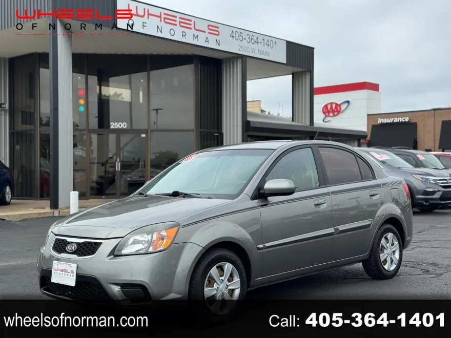 2010 Kia Rio Base photo 1