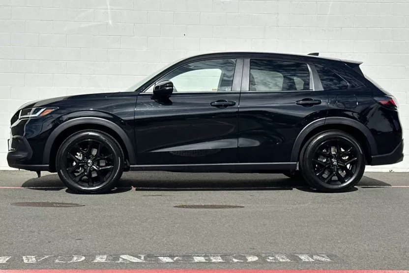 2025 Honda HR-V Sport photo 1