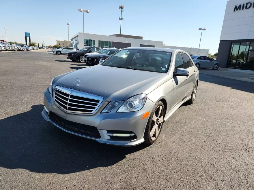 2012 Mercedes Benz E 350 Sedan photo 1