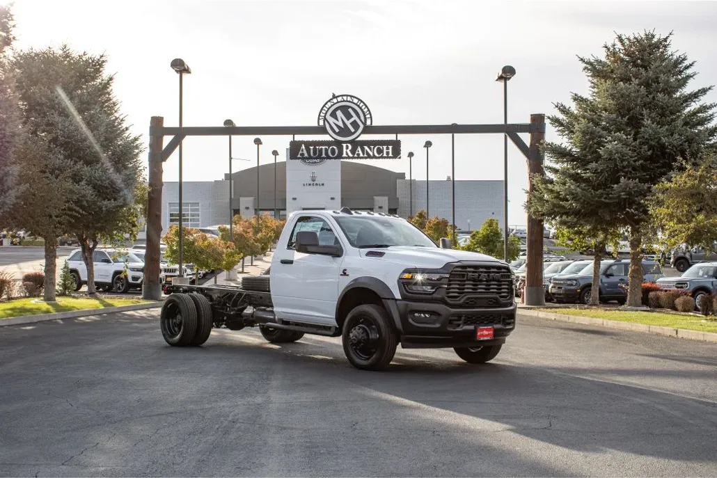 2026 Ram 5500 Tradesman photo 1