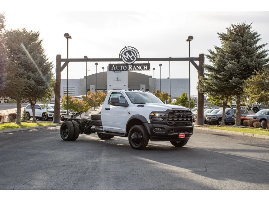 2026 Ram 5500 Tradesman photo 1