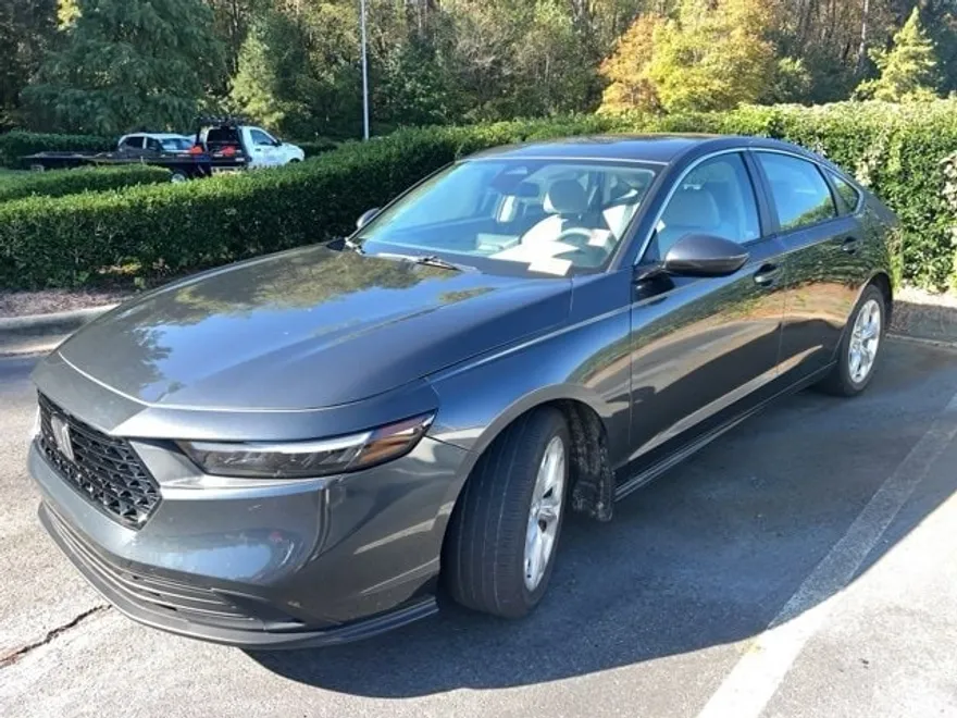 2023 Honda Accord LX photo 1