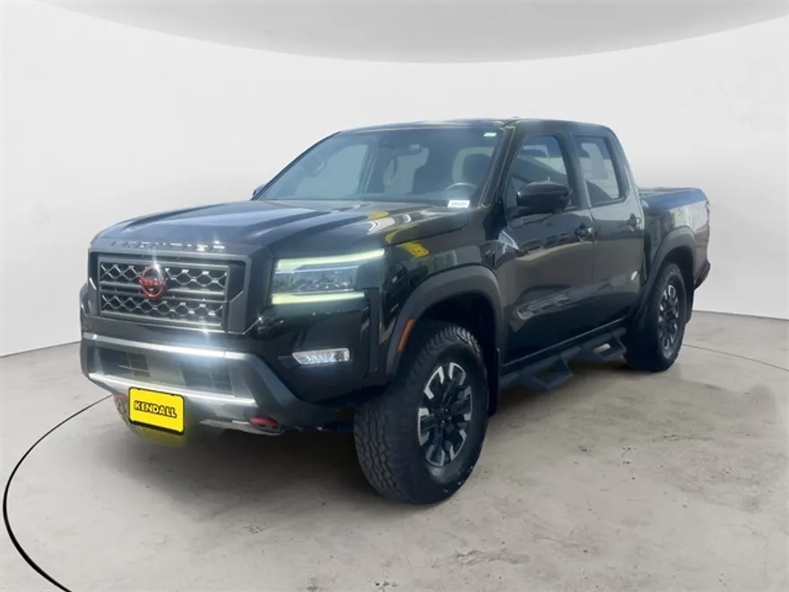 2023 Nissan Frontier PRO-4X photo 1