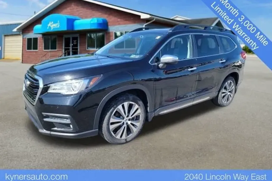 2022 Subaru Ascent Touring photo 1