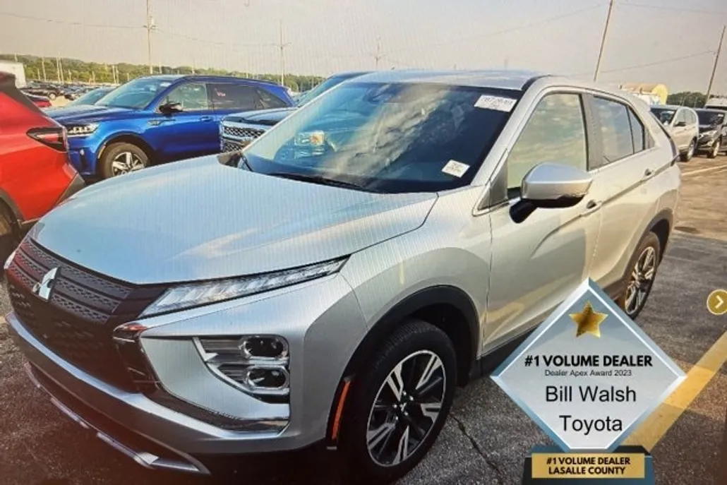 2024 Mitsubishi Eclipse Cross SE photo 1