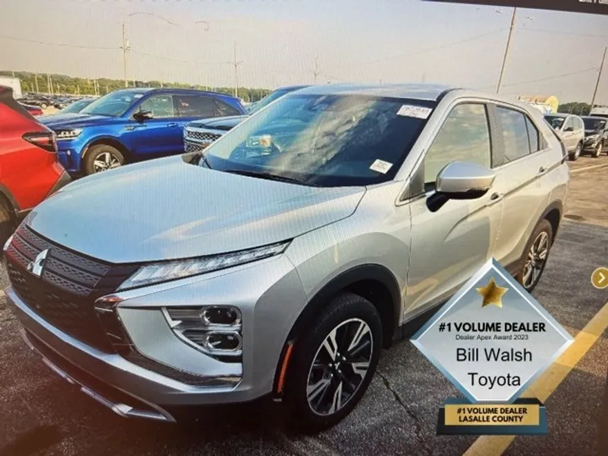 2024 Mitsubishi Eclipse Cross SE photo 1