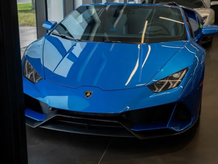 2024 Lamborghini Huracan Evo Spyder photo 2