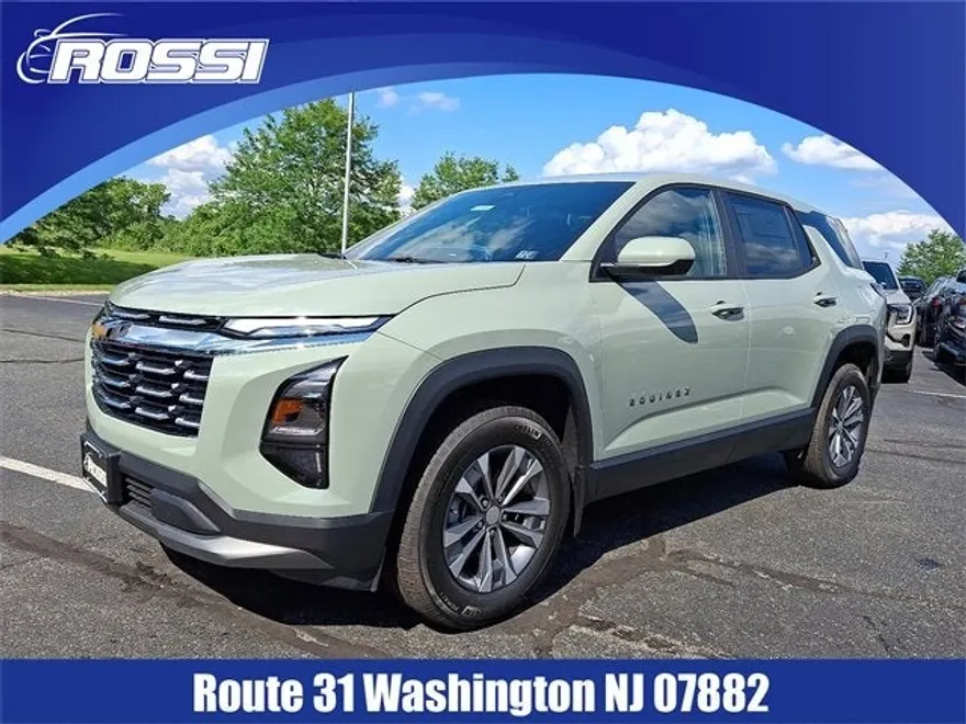 2026 Chevrolet Equinox LT photo 1