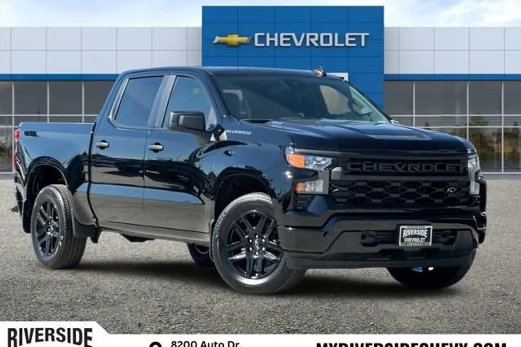 2025 Chevrolet Silverado 1500 Custom photo 1
