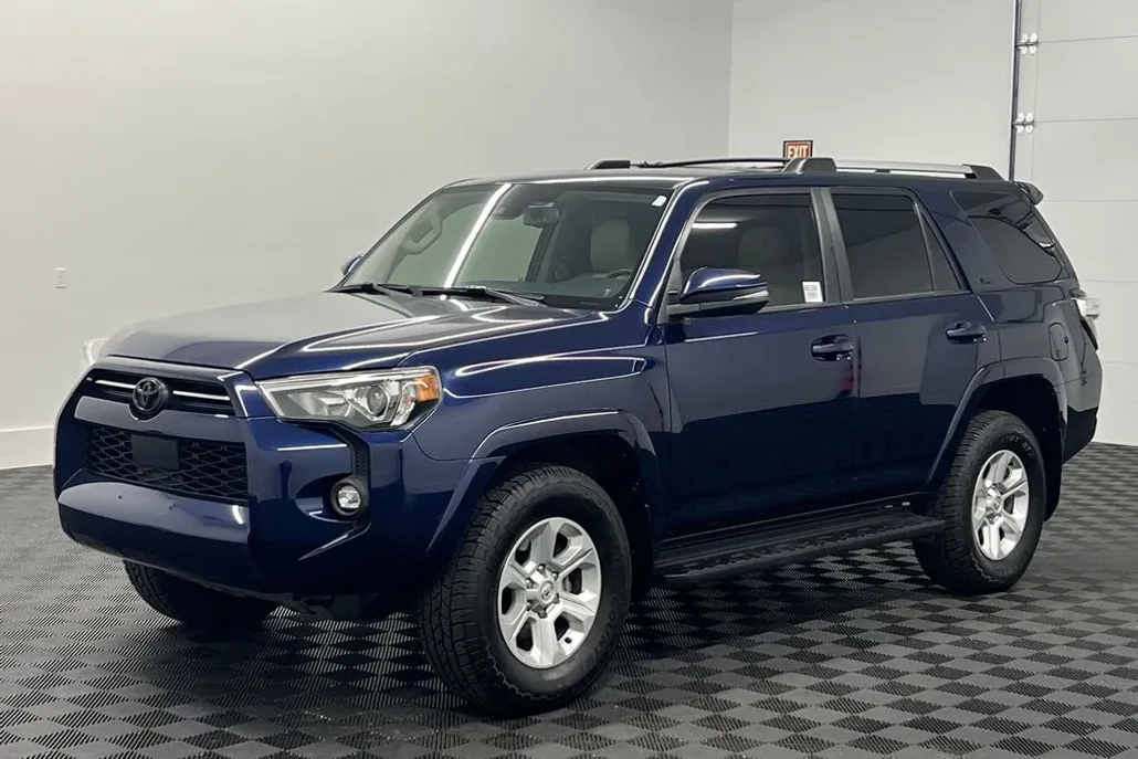 2022 Toyota 4Runner SR5 Premium photo 1