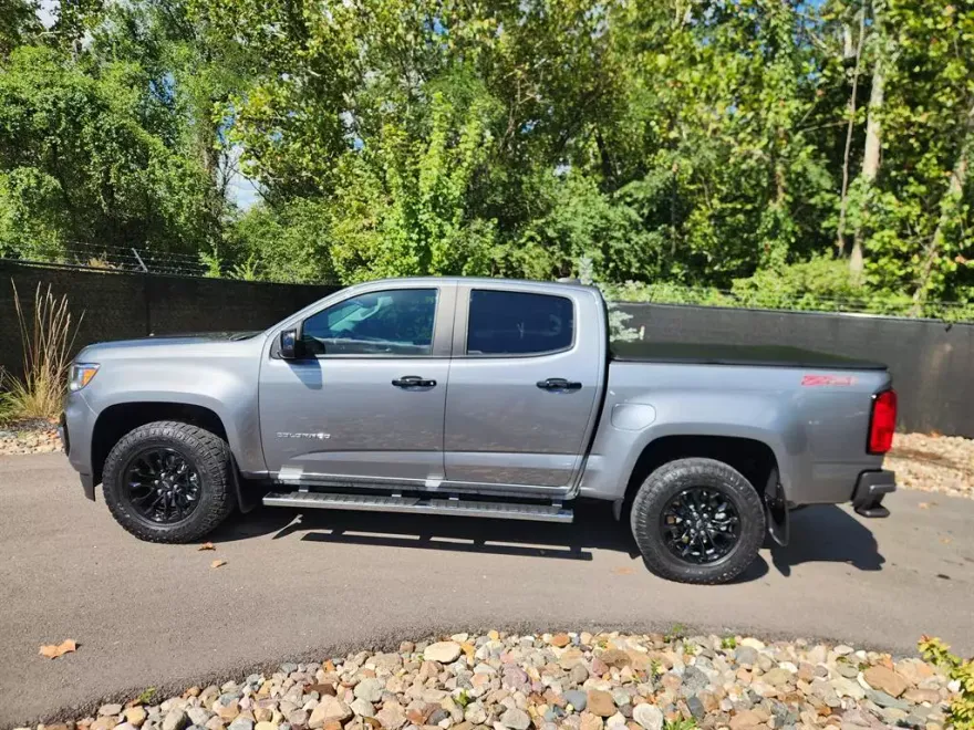 2022 Chevrolet Colorado Z71 photo 1