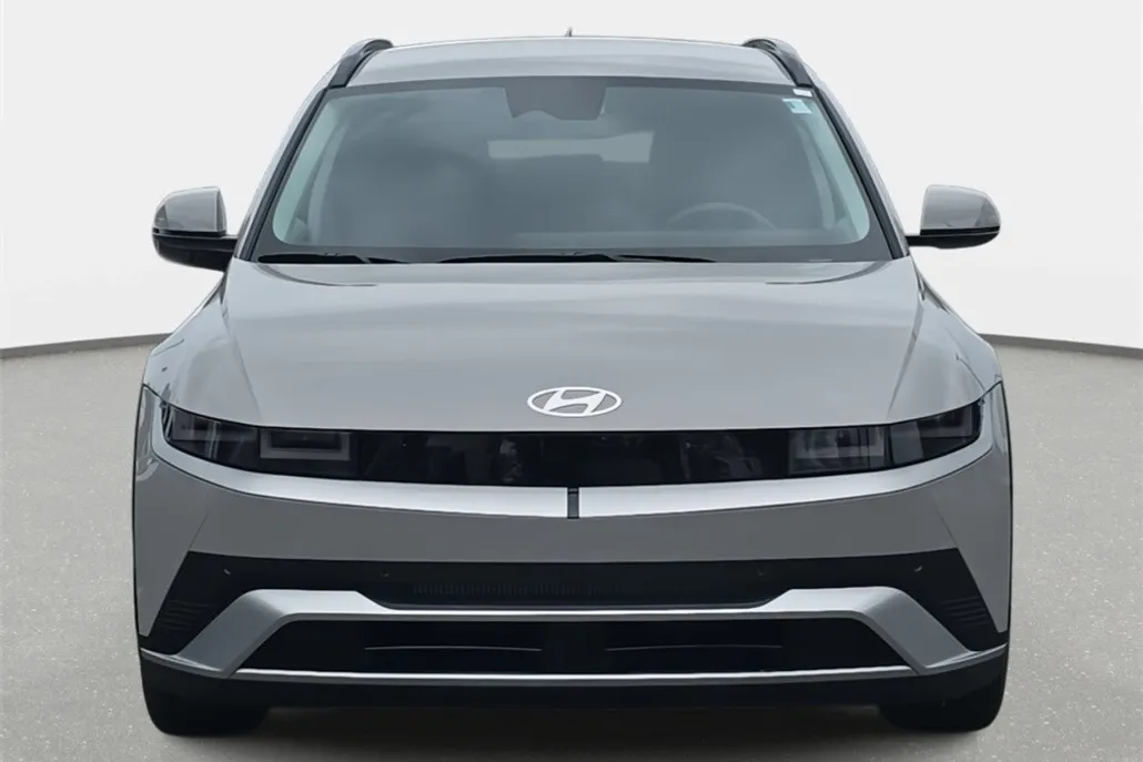 2025 Hyundai Ioniq 5 SEL photo 1