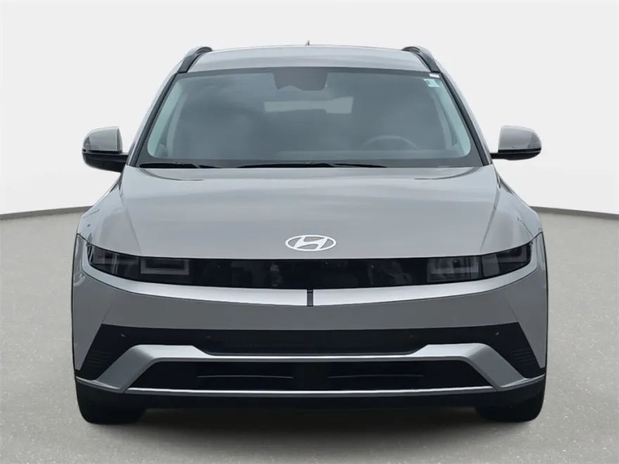 2025 Hyundai Ioniq 5 SEL photo 1
