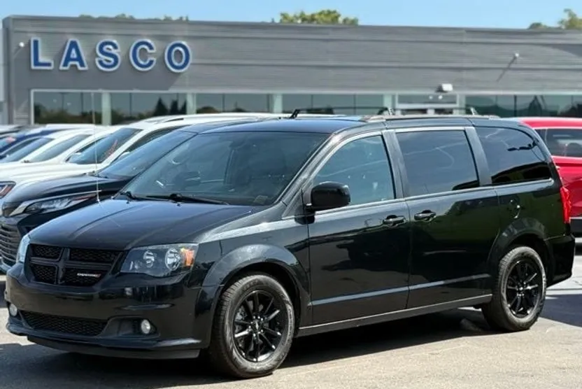 2019 Dodge Grand Caravan GT photo 1
