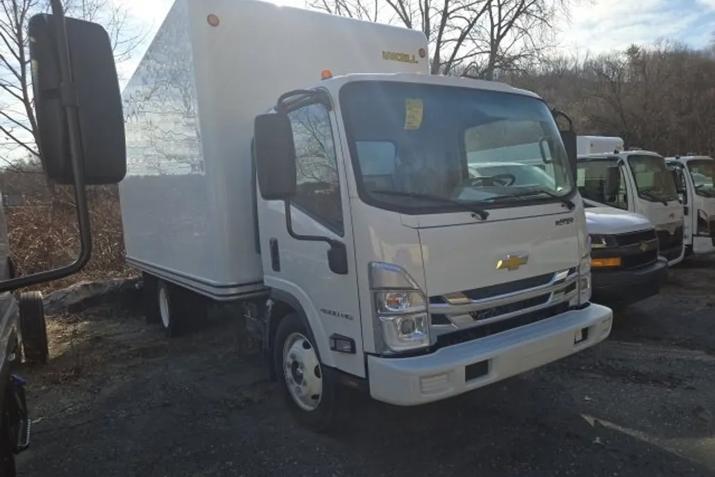 2024 Chevrolet Silverado 4500HD photo 1