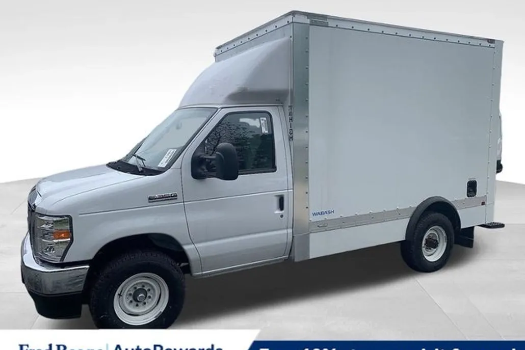 2025 Ford E-350 Base photo 1