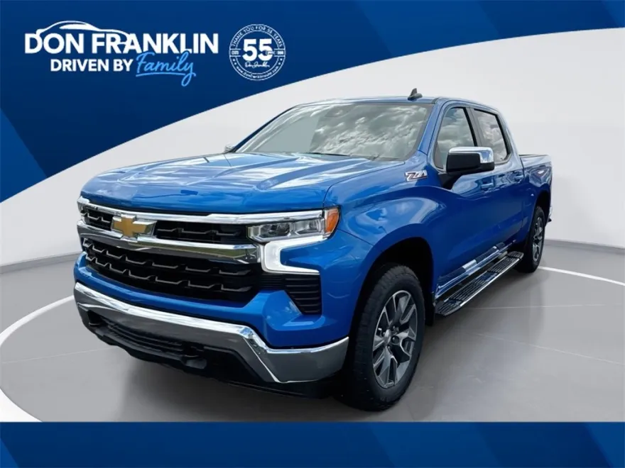 2026 Chevrolet Silverado 1500 LT photo 1