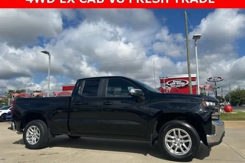 2020 Chevrolet Silverado 1500 LT photo 1