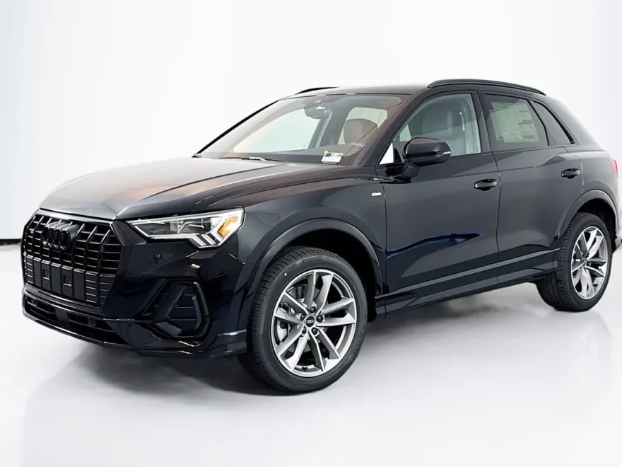 2025 Audi Q3 S line Premium 45 TFSI photo 1