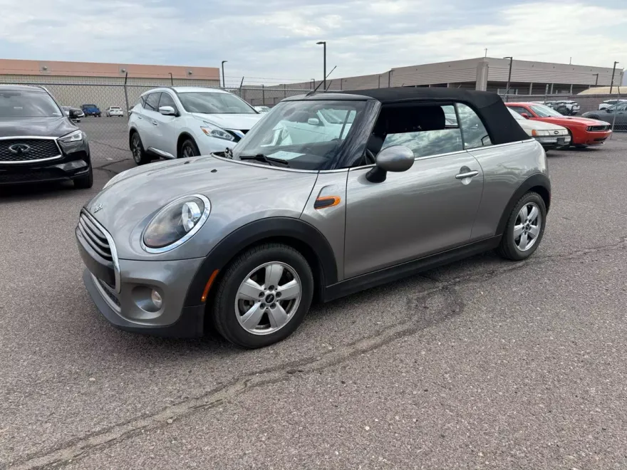 2019 Mini Cooper Convertible Signature photo 1