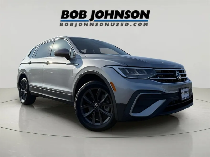 2022 Volkswagen Tiguan SE photo 1
