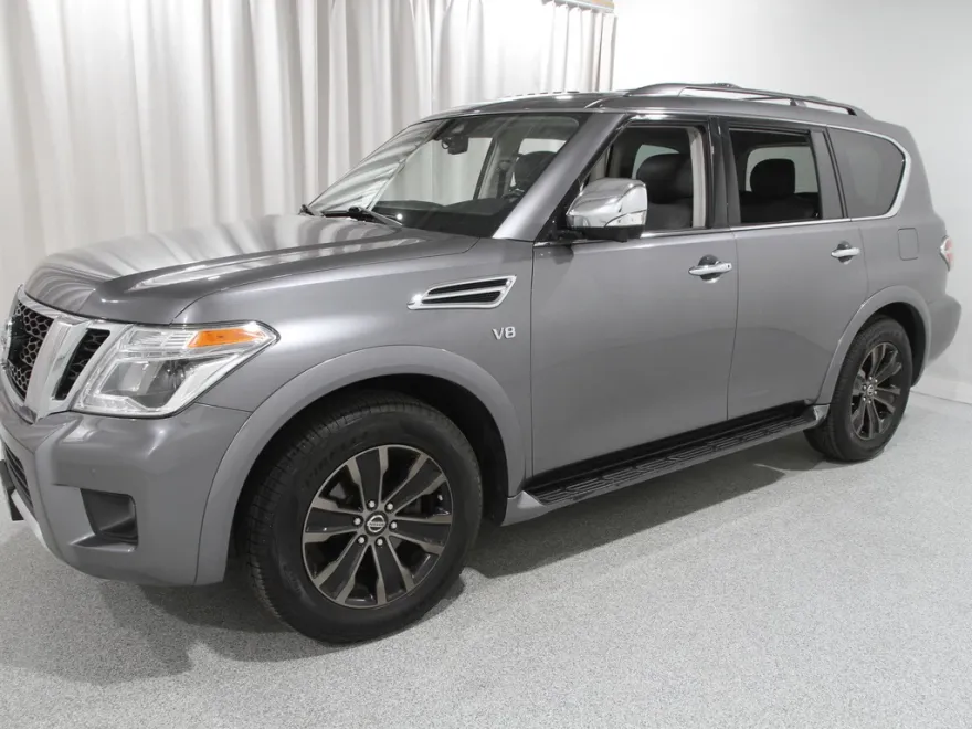 2018 Nissan Armada SL photo 1