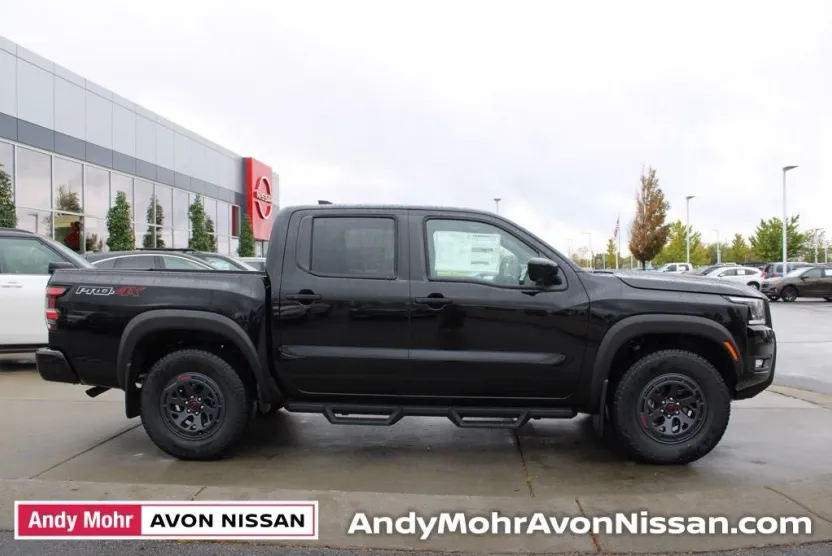 2026 Nissan Frontier Crew Cab PRO-4X photo 1