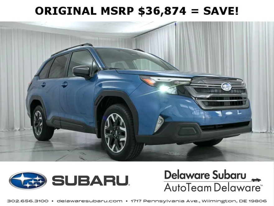 2025 Subaru Forester Premium photo 1