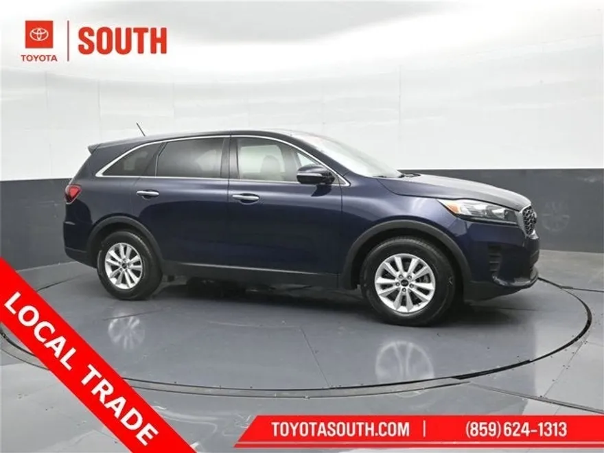 2020 Kia Sorento LX photo 1